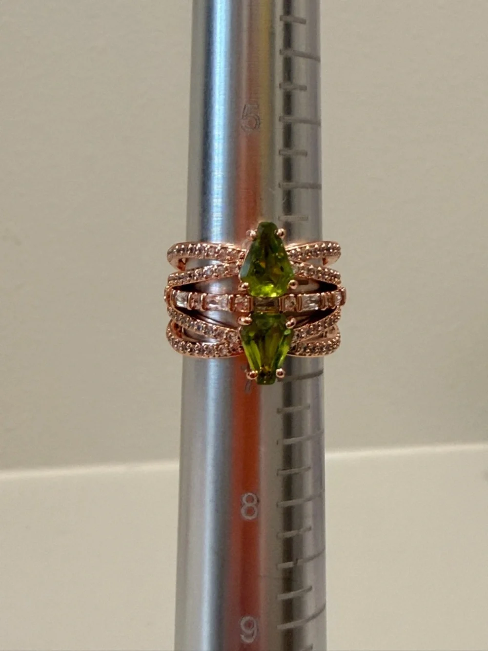 Bomb Party NWOT! Rose Gold-Plated Multi-Band Ring with Peridot Green Stones - Picture 7 of 7